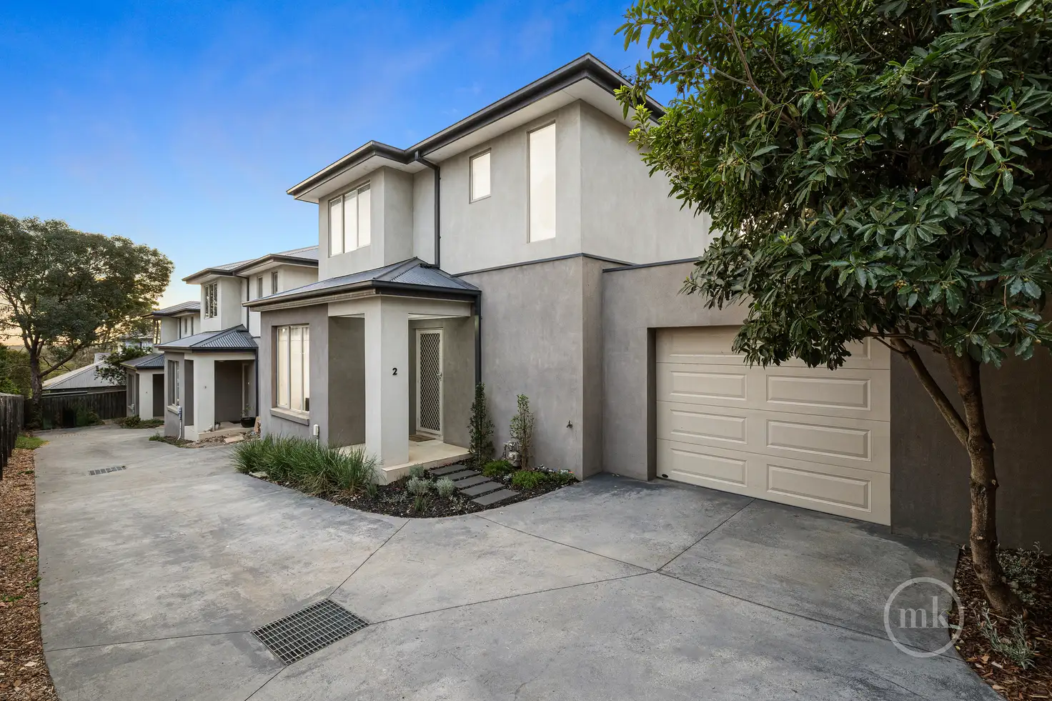 Main view of Homely townhouse listing, 2/129 Mountain View Road, Briar Hill VIC 3088