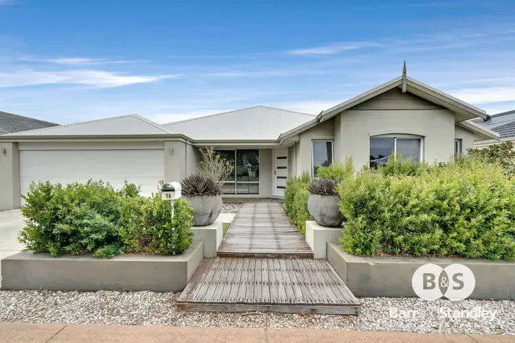 16 Glenelg Drive