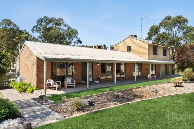 36 Elizabeth Road, Creswick VIC 3363