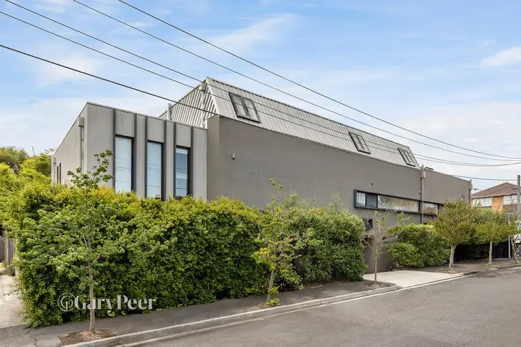 63 Hotham Street