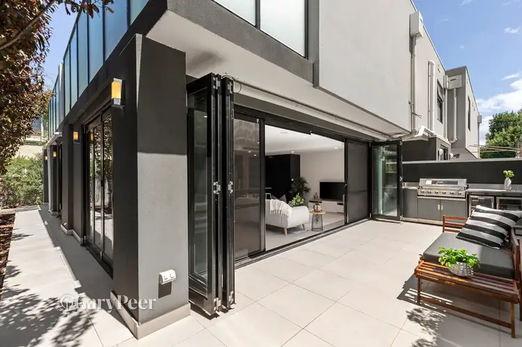 2/140 Hotham Street, St Kilda East VIC 3183