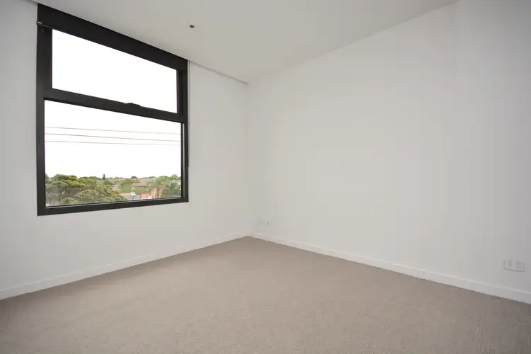 Fifth view of Homely apartment listing, 261 Centre Road, Bentleigh VIC 3204