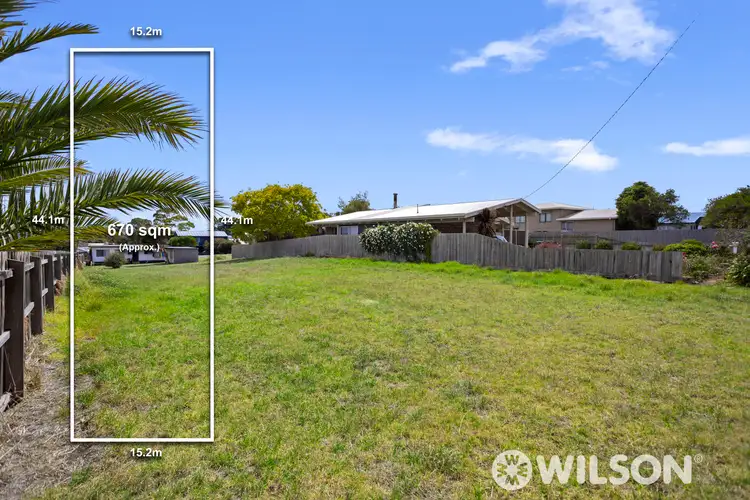 16 Boonderabbi Way, Cowes VIC 3922