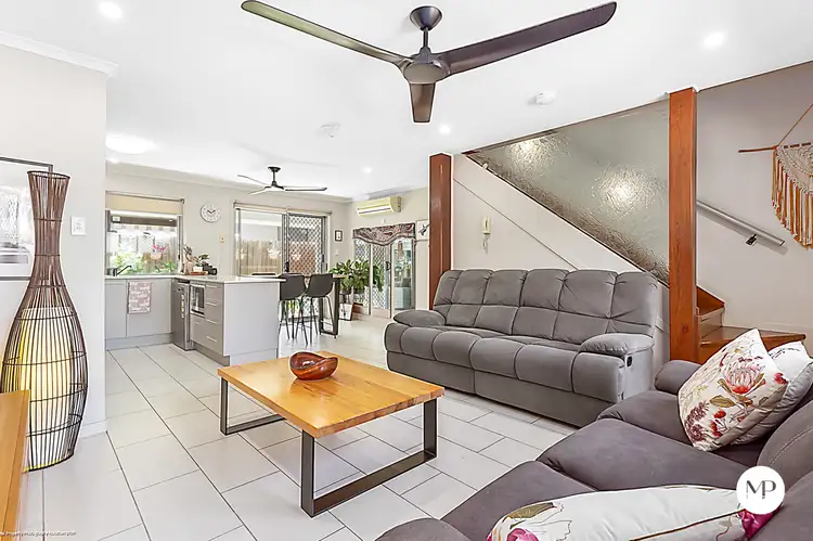 2/75 Edington Street, Berserker QLD 4701