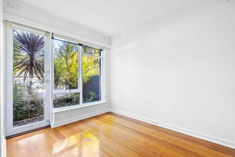 Fourth view of Homely apartment listing, 1/1 Marlton Crescent, St Kilda VIC 3182