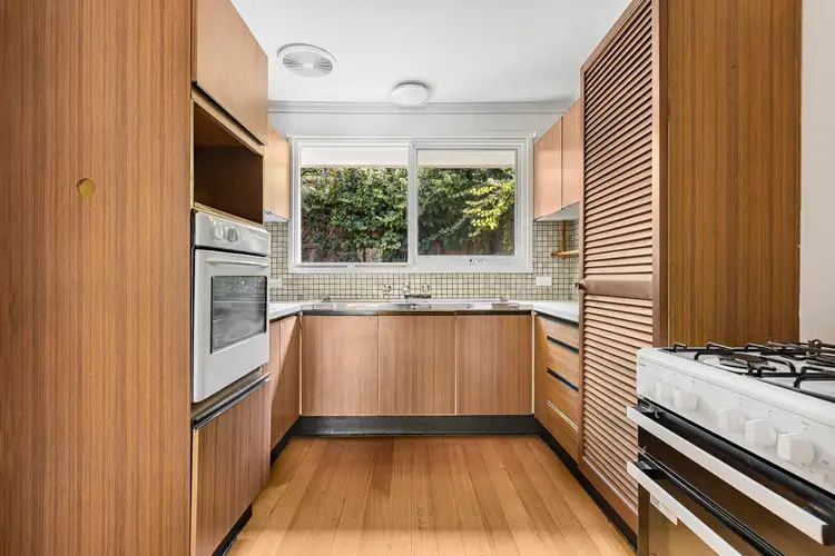 Fifth view of Homely apartment listing, 2/27 High Road, Camberwell VIC 3124