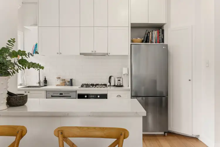 Sixth view of Homely apartment listing, 2/16 Riversdale Road, Hawthorn VIC 3122