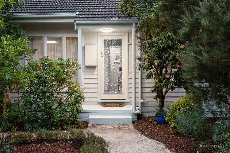 83 Airlie Road