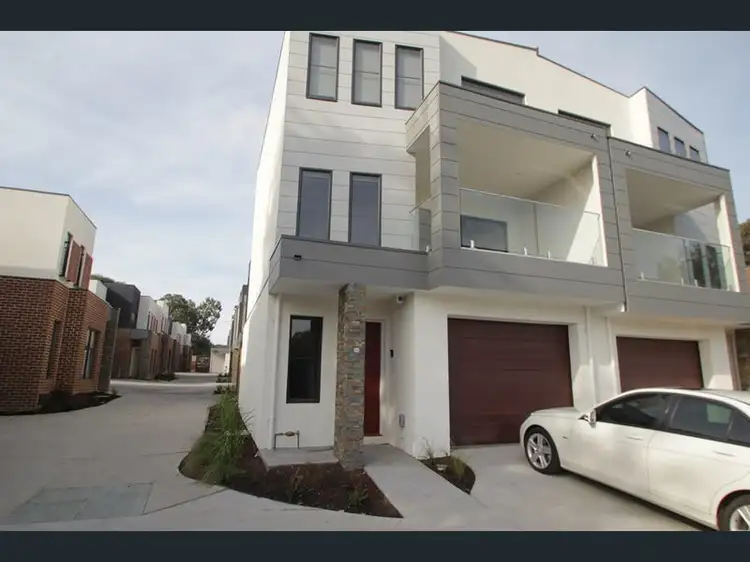 79 Lewis Road