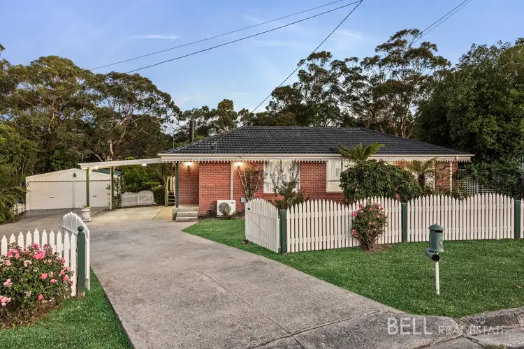 Second view of Homely house listing, 8 Matthews Court, Launching Place VIC 3139