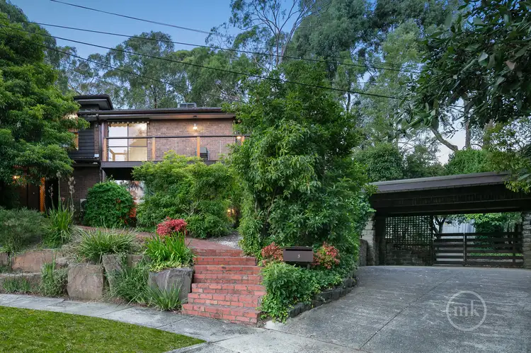 3 Adina Close
