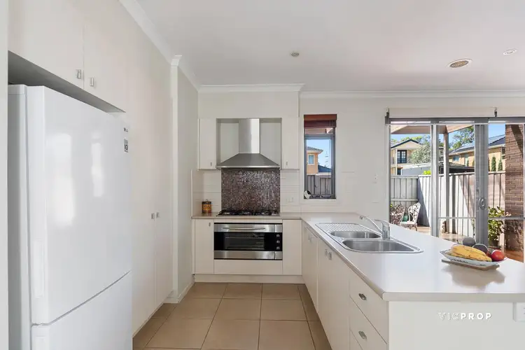 Fifth view of Homely townhouse listing, 25 Wattlebird Crescent, Reservoir VIC 3073
