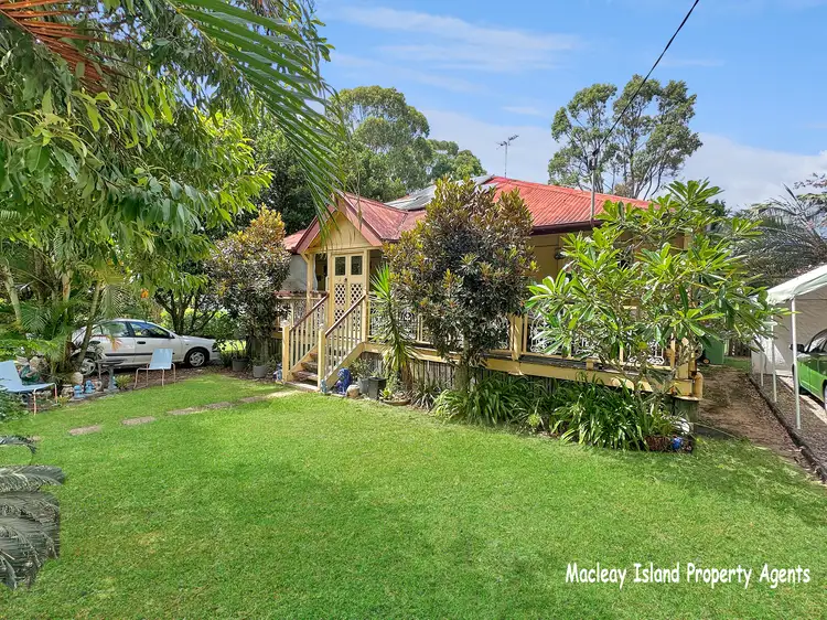 16 Orion Street, Macleay Island QLD 4184