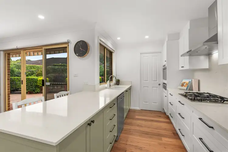 6 Conifer Place, Mittagong NSW 2575