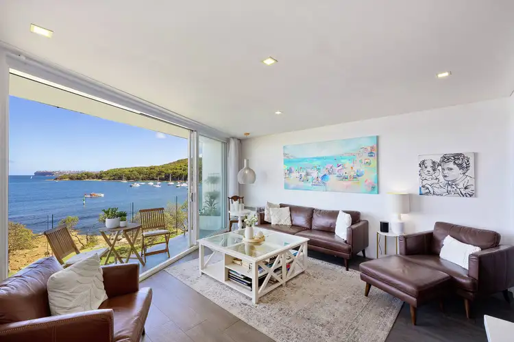 21 Fairlight Crescent