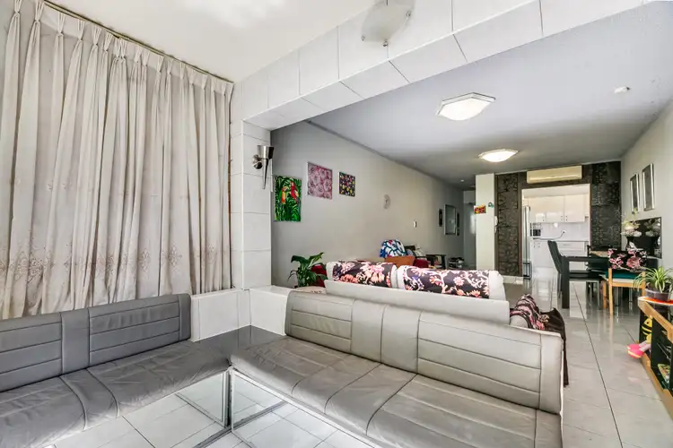 Second view of Homely unit listing, 3/3 Longworth Avenue, Eastlakes NSW 2018