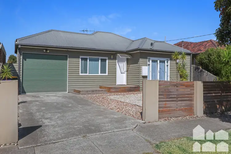 37 Corrigan Avenue, Brooklyn VIC 3012