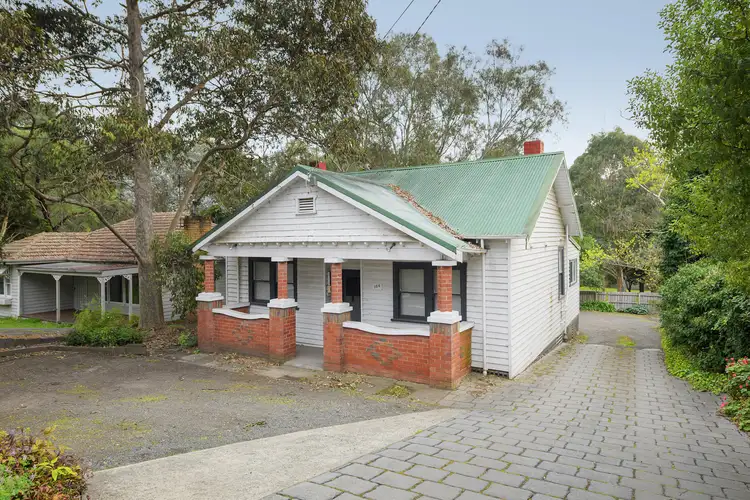 164 Grimshaw Street, Greensborough VIC 3088