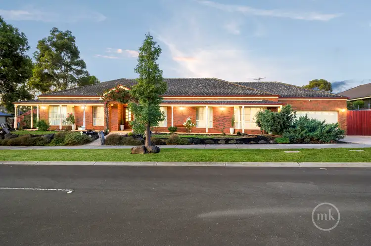 30 Hanna Crescent, Doreen VIC 3754