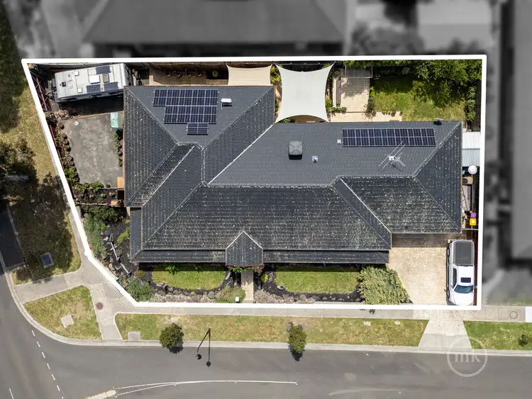 Second view of Homely house listing, 30 Hanna Crescent, Doreen VIC 3754