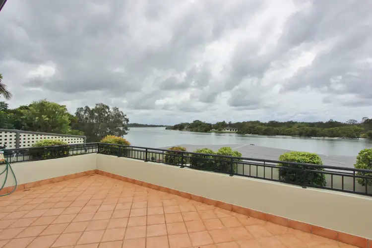 2/1 Wharf Street, Laurieton NSW 2443