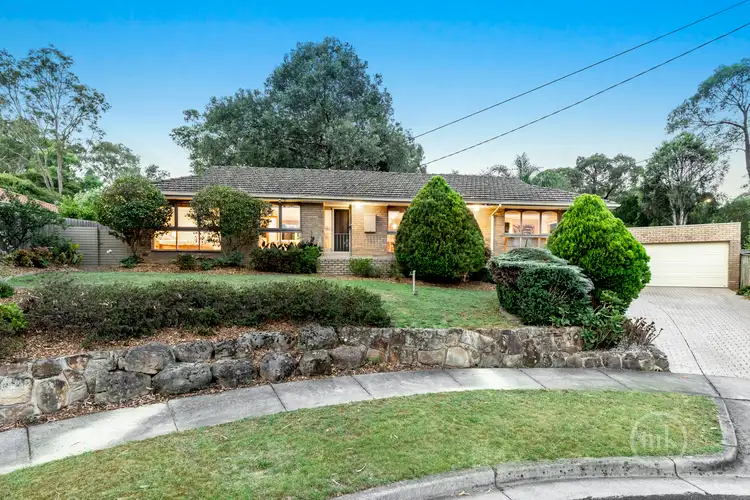 3 Eliza Close