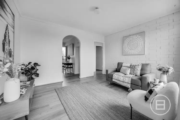 3 Noblet Street