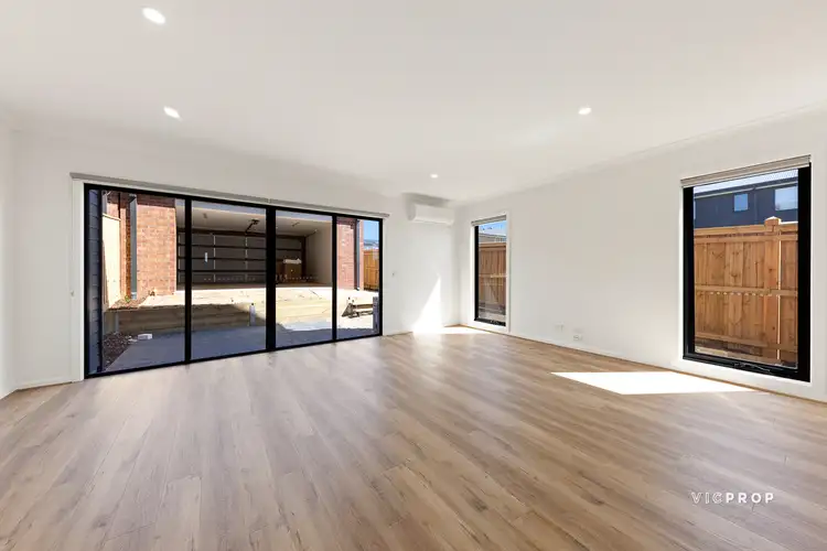Fourth view of Homely townhouse listing, 39 Irvington Road, Manor Lakes VIC 3024