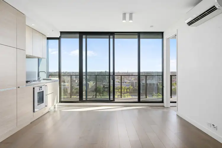 18 Yarra Street