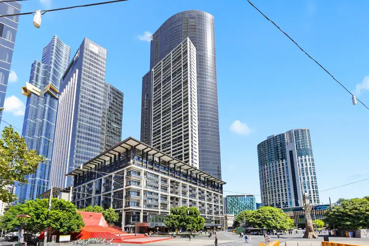 2011/1 Freshwater Place, Southbank VIC 3006