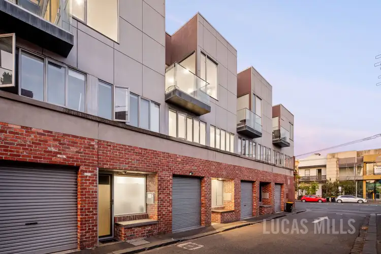 2A Raglan Street