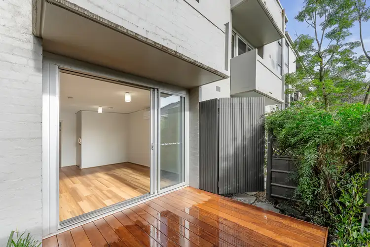 110 Caroline Street
