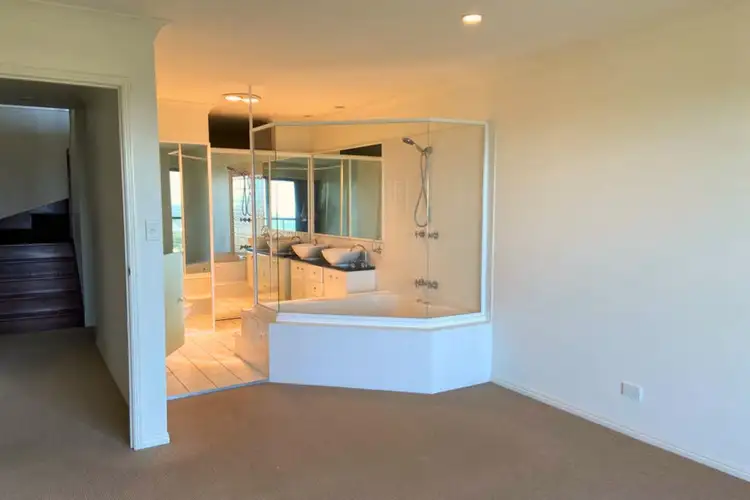 Fifth view of Homely townhouse listing, 39/2 Ridgeline Way, Highland Park QLD 4211