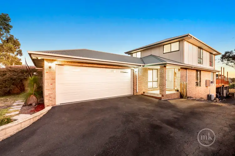 19 Diamond Views Drive, Diamond Creek VIC 3089