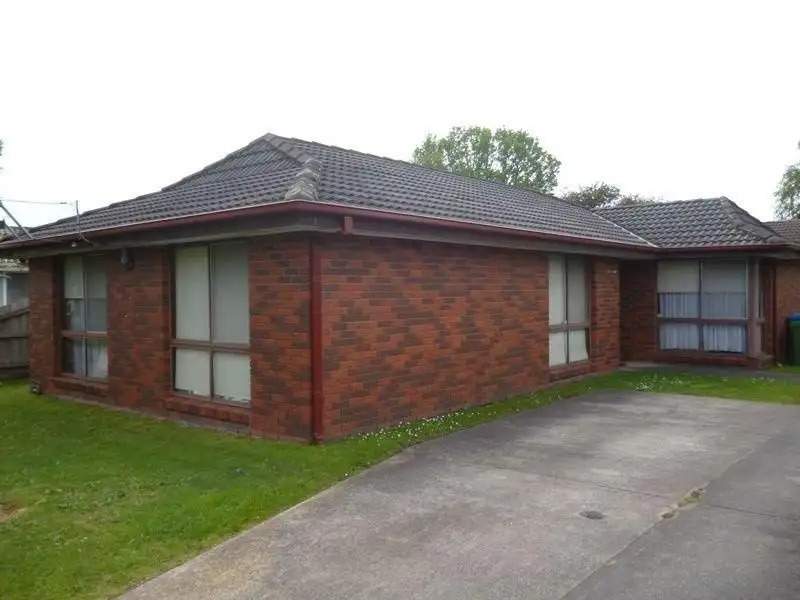 Main view of Homely unit listing, 1/8 Fairbairn Road, Cranbourne VIC 3977