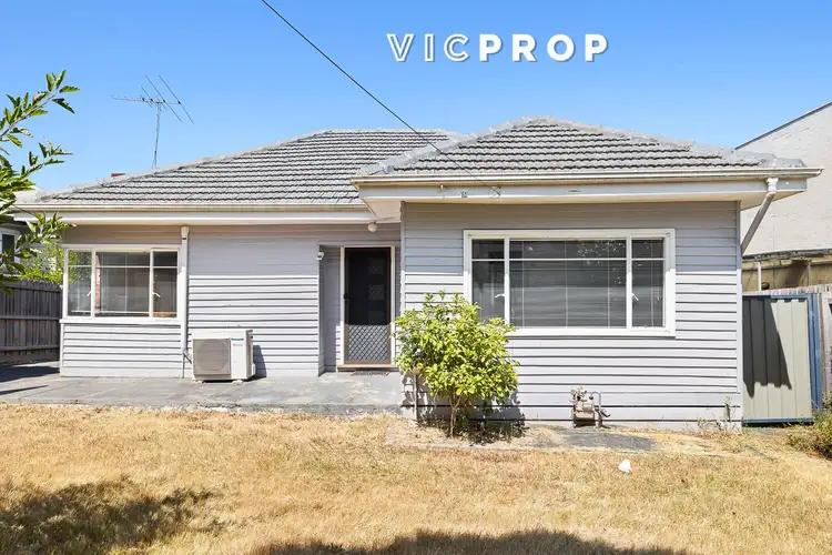 1/2 Asquith Street, Box Hill South VIC 3128