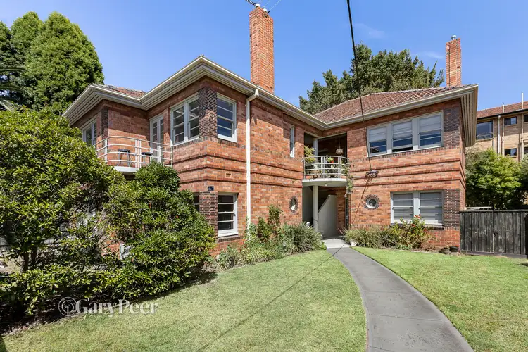 1-4/5 Garden Court, Elwood VIC 3184