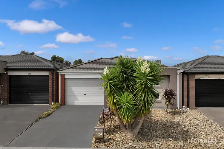 124 Black Knight Way, Kurunjang VIC 3337