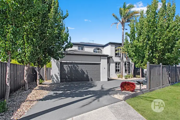 5 Eliza Place, Somerville VIC 3912
