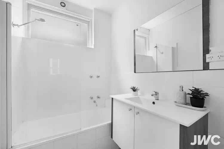 Fifth view of Homely apartment listing, 4/393 Toorak Road, South Yarra VIC 3141