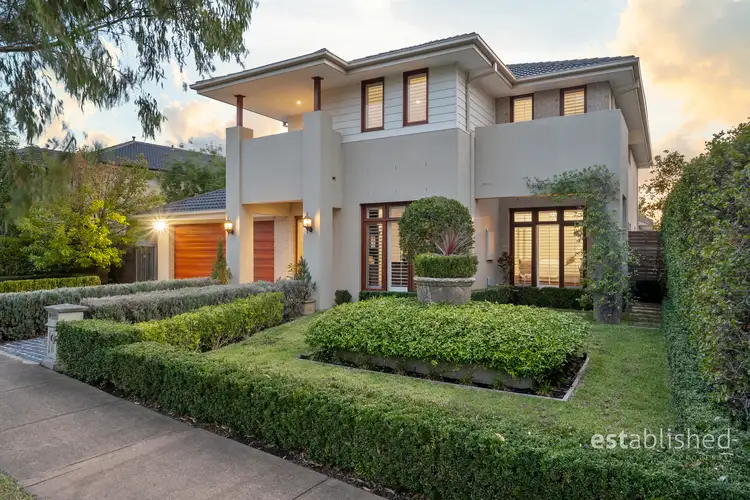 6 Coastal Promenade, Sanctuary Lakes VIC 3030