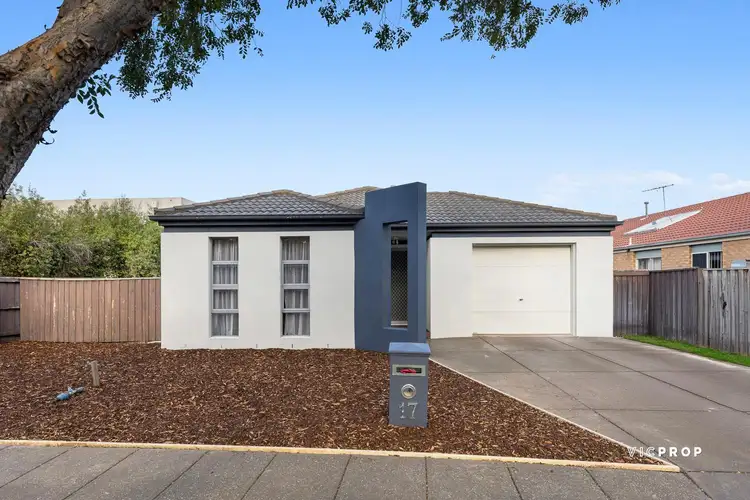 17 Windsong Way, Point Cook VIC 3030