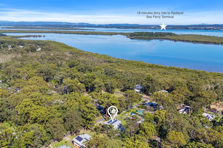 23 Noon Muckle Street, Macleay Island QLD 4184