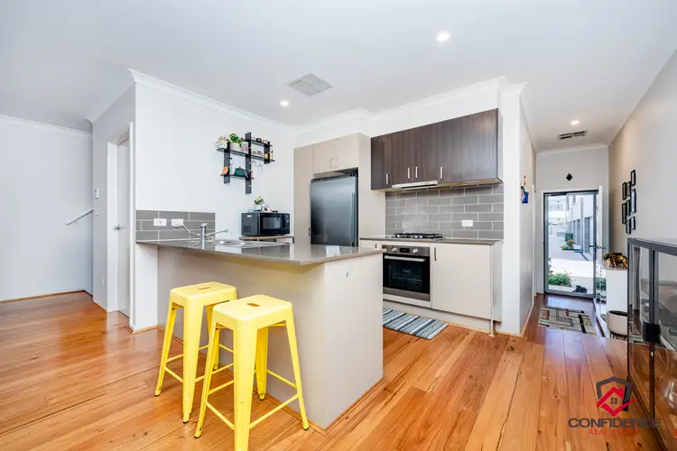73/4 Pearlman Street, Coombs ACT 2611