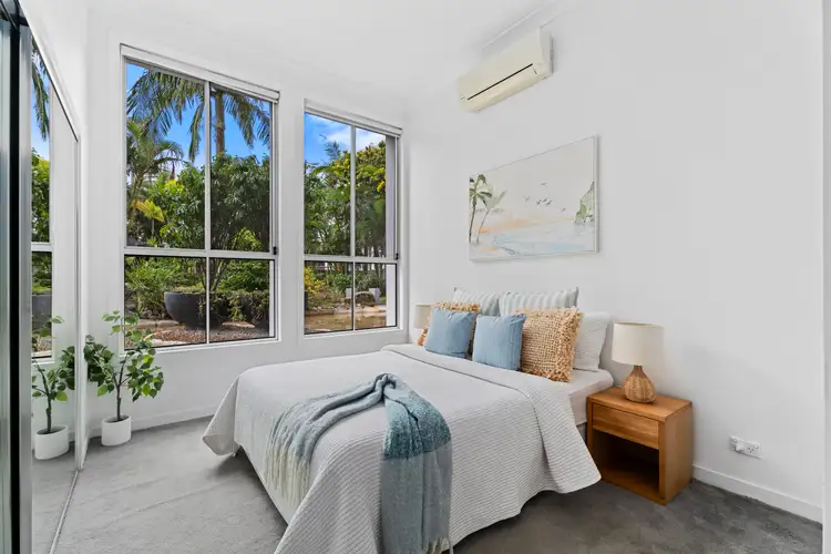 2/3422 Surfers Paradise Boulevard, Surfers Paradise QLD 4217