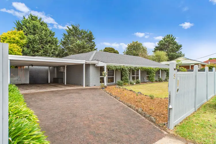 9 Bayvista Rise