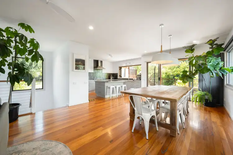 9 Feathertop Street, Tawonga South VIC 3698