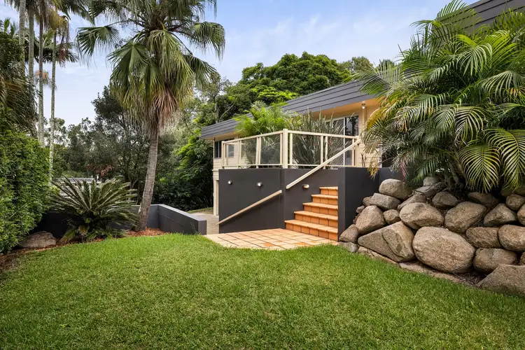 19 Kowhai Street, Kenmore QLD 4069