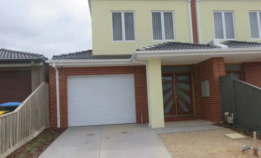 Main view of Homely townhouse listing, 2/20 Springleaf Road, Tarneit VIC 3029