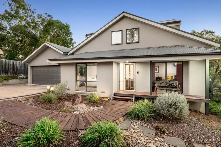 18 Rangeview Road, Diamond Creek VIC 3089
